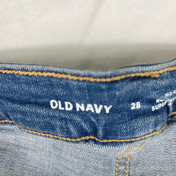 Old Navy Rockstar Mid-Rise Skinny Jeans – Women’s Plus Size 28 Short - Picture 8 of 12